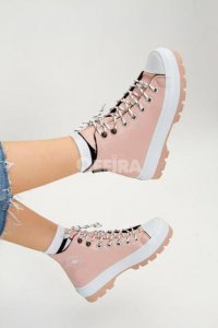 Fashionable Affordable women Shoes