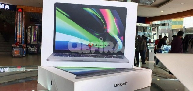 512GB SSD/16GB RAM 2020 M1