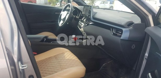 TOYOTA CHR