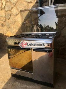Ariston cooker 2electric and 4gas